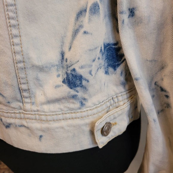 Free People NWT Rumors Acid Wash Denim Button‎ Jacket Jones Tie Dye Blue Small - Picture 10 of 14